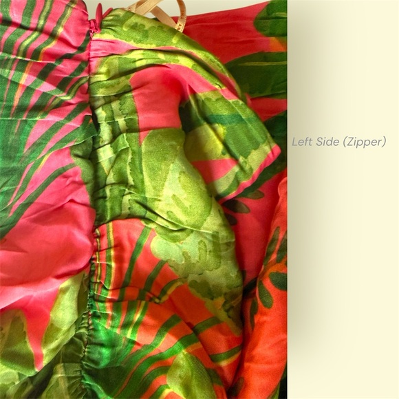 FARM Rio Tropical Plantage  Ruched Mini Skirt Pink & Green Palm Print Sz Medium - Picture 4 of 9